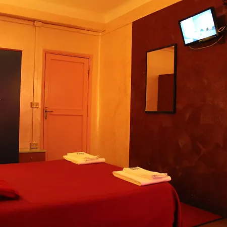 Hotel America *